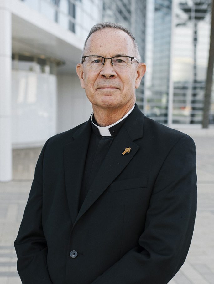 Very Rev Kevin Sweeney